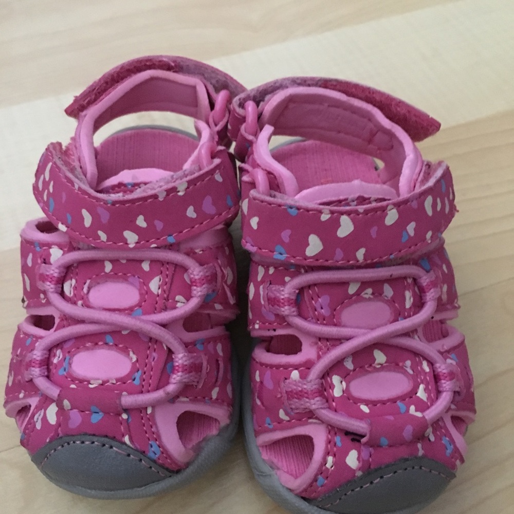 Wonder kids sandal